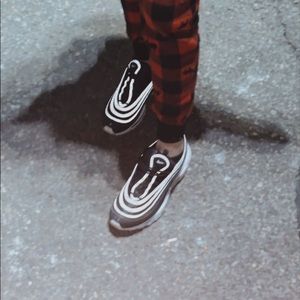 Meet your Posher, Seryna